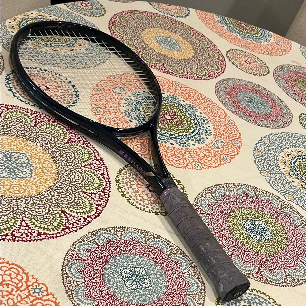 Wimbledon Vintage Tennis Racket Case & Oversize 4 5/8 Grip Sabre Racket - Picture 7 of 16